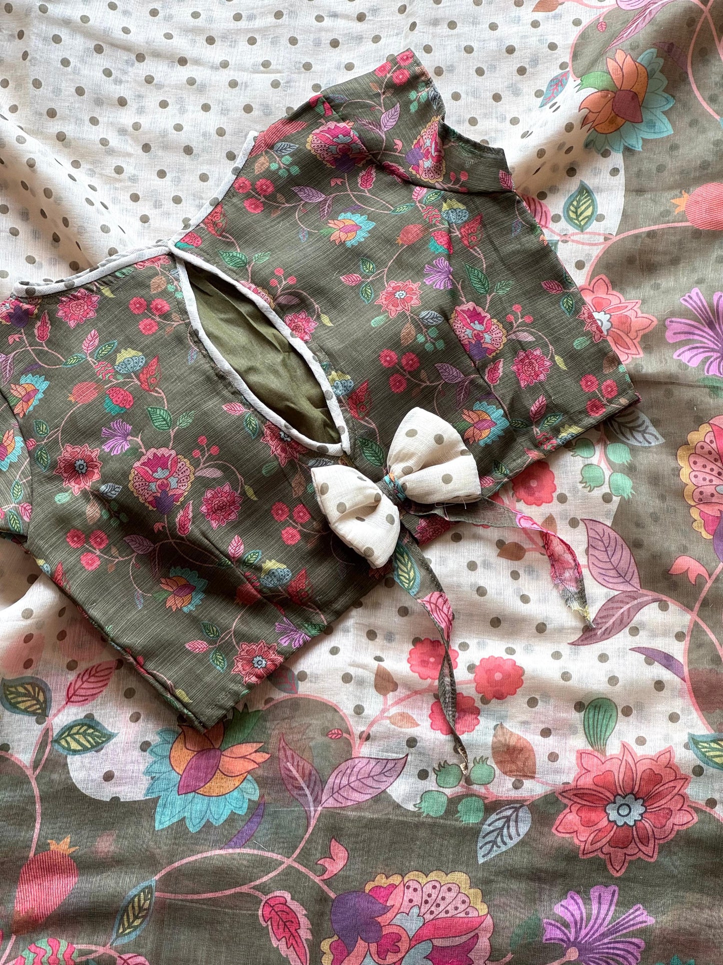 Soft linen saree with stitched Blouse