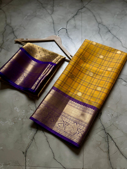 Vintage kanchi zari buti saree