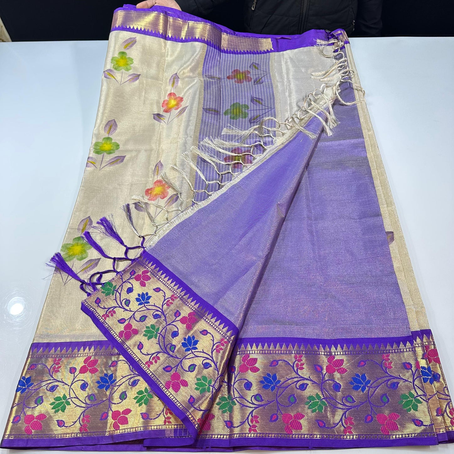 Semi pattu soft tissue weaving Paithani hand painted saree