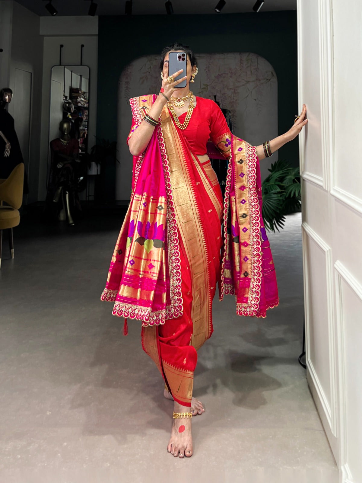 Vintage Unique style Paithani zari saree with dupatta