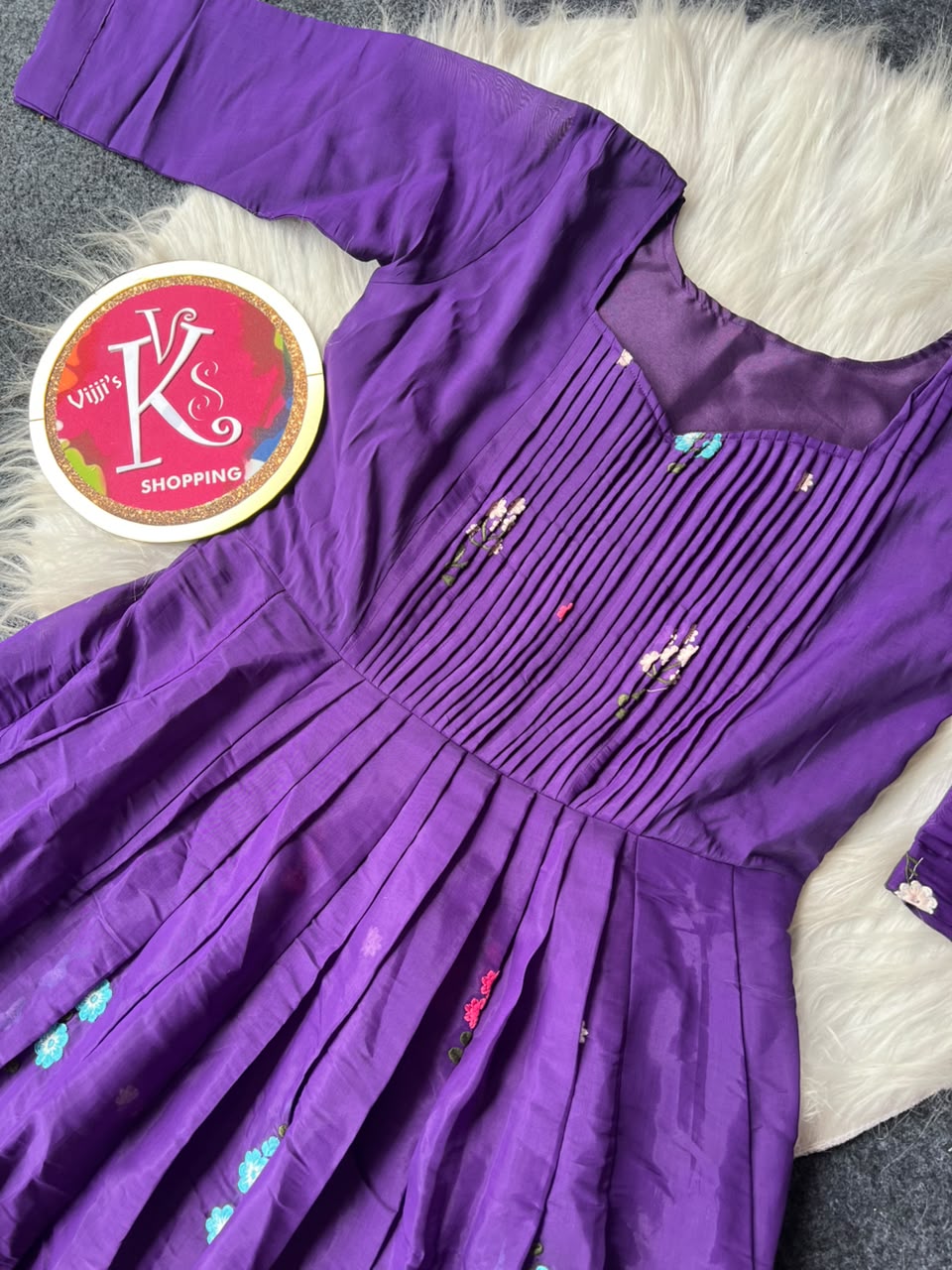 Café Embroidery Oo Sita  Gowns