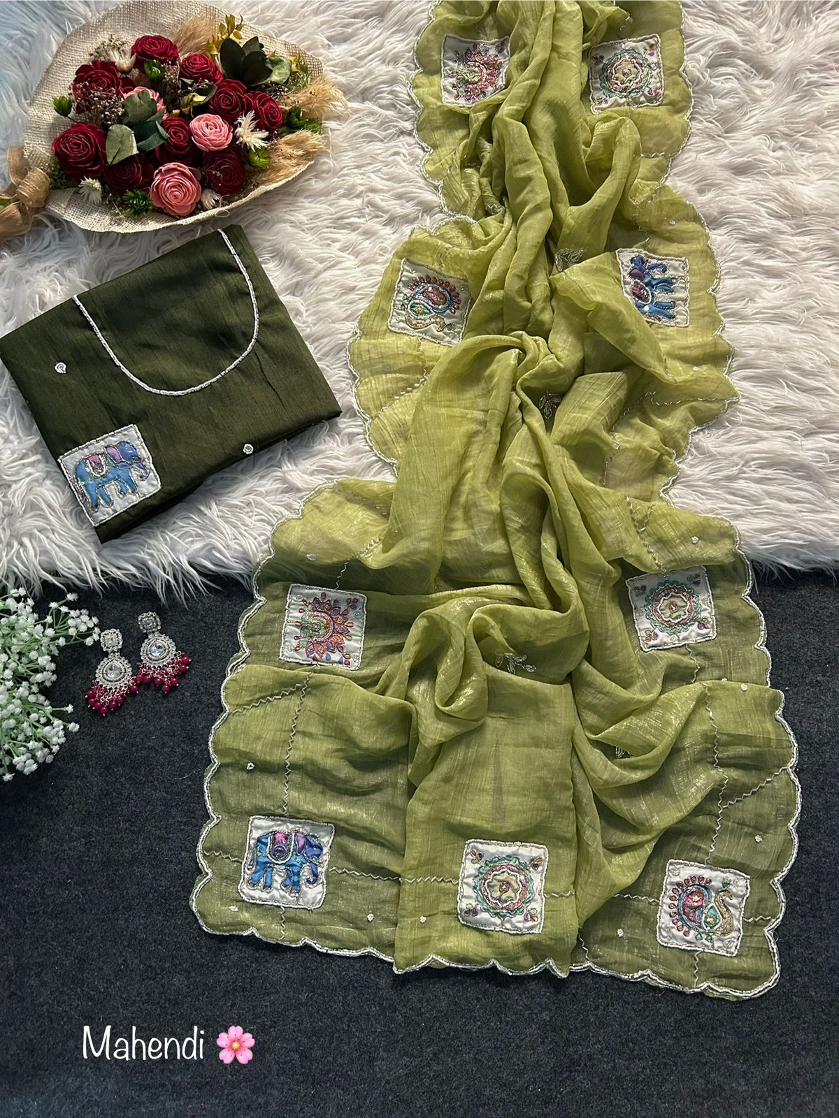 Moti Cutdana  Desginer Trendy Saree