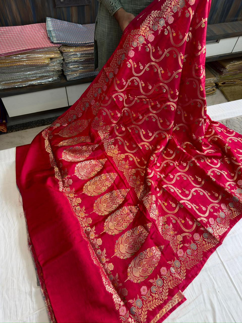 Vintage vibe our Komali raw mango saree