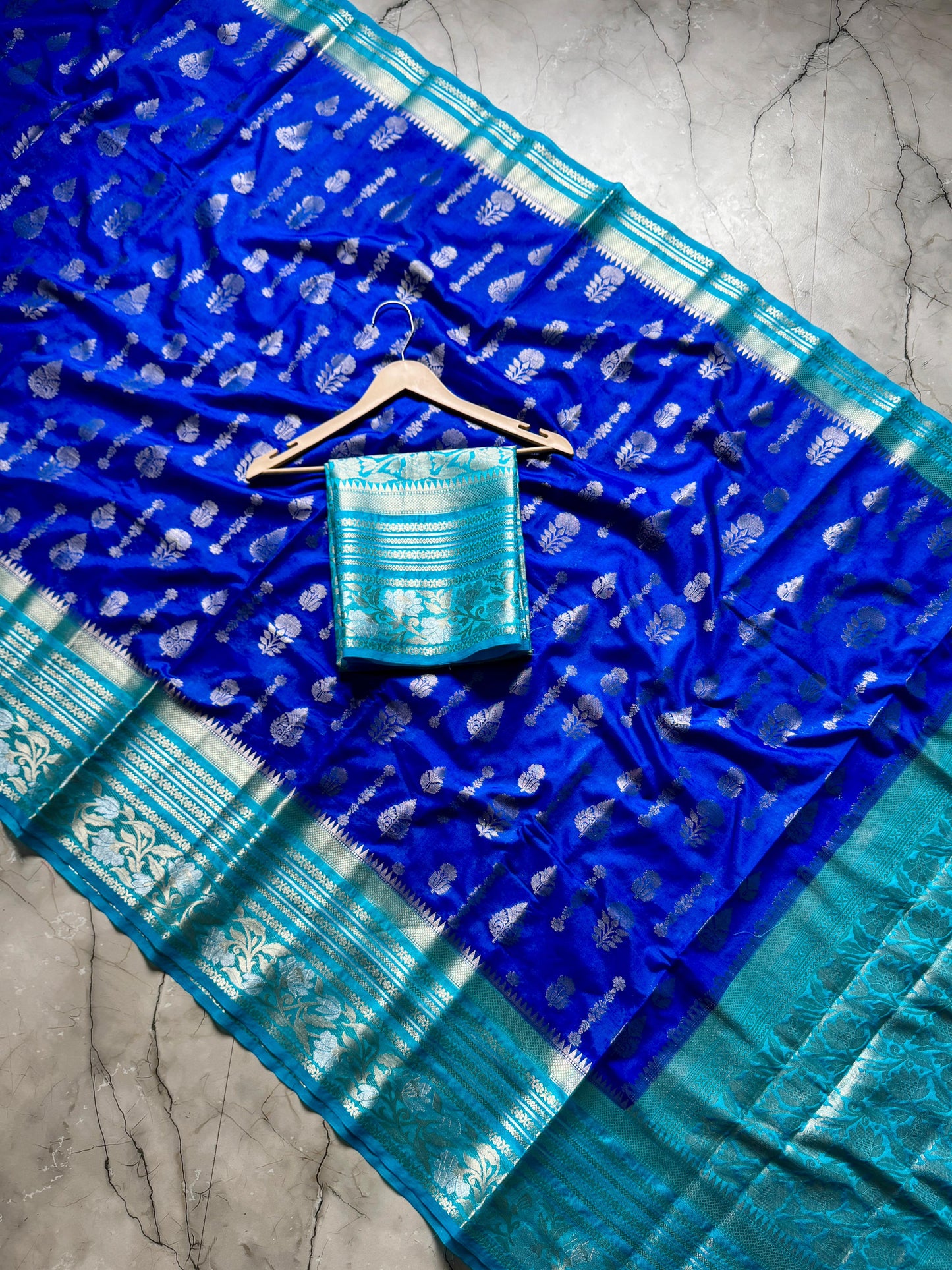 BANARSI HANDLOOM SEMI GEORGETTE Budget saree