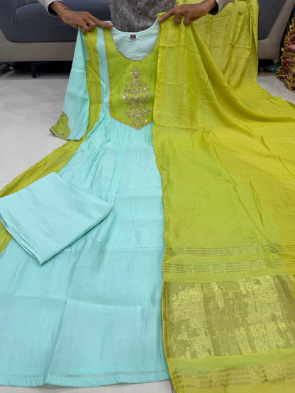 Our 3 pieces set Sindhu kurta set