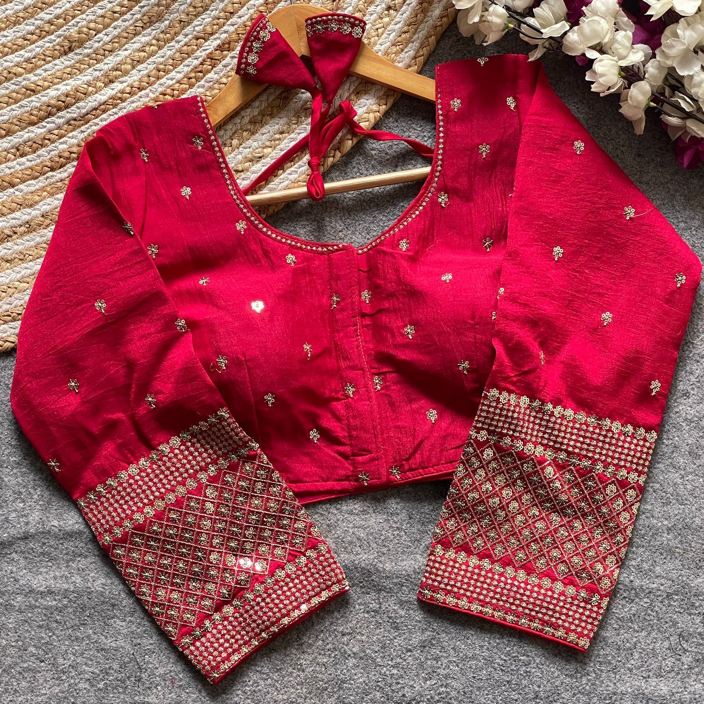 Stitched blouse for all sarees