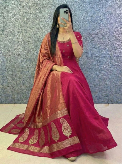 Big boss Tanuja Desginer classic gown