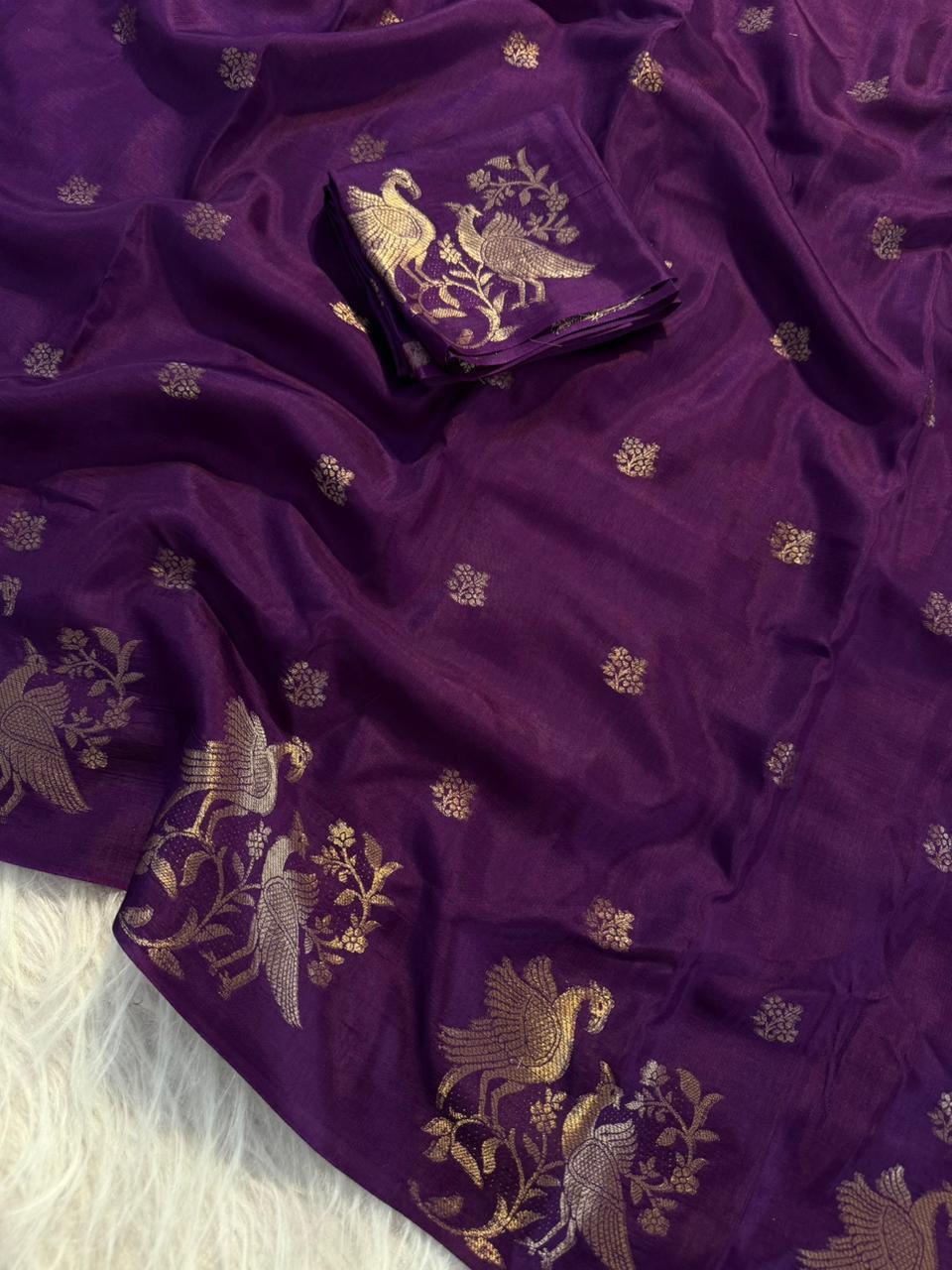 Pure viscose Russia bird figure trendy look saree