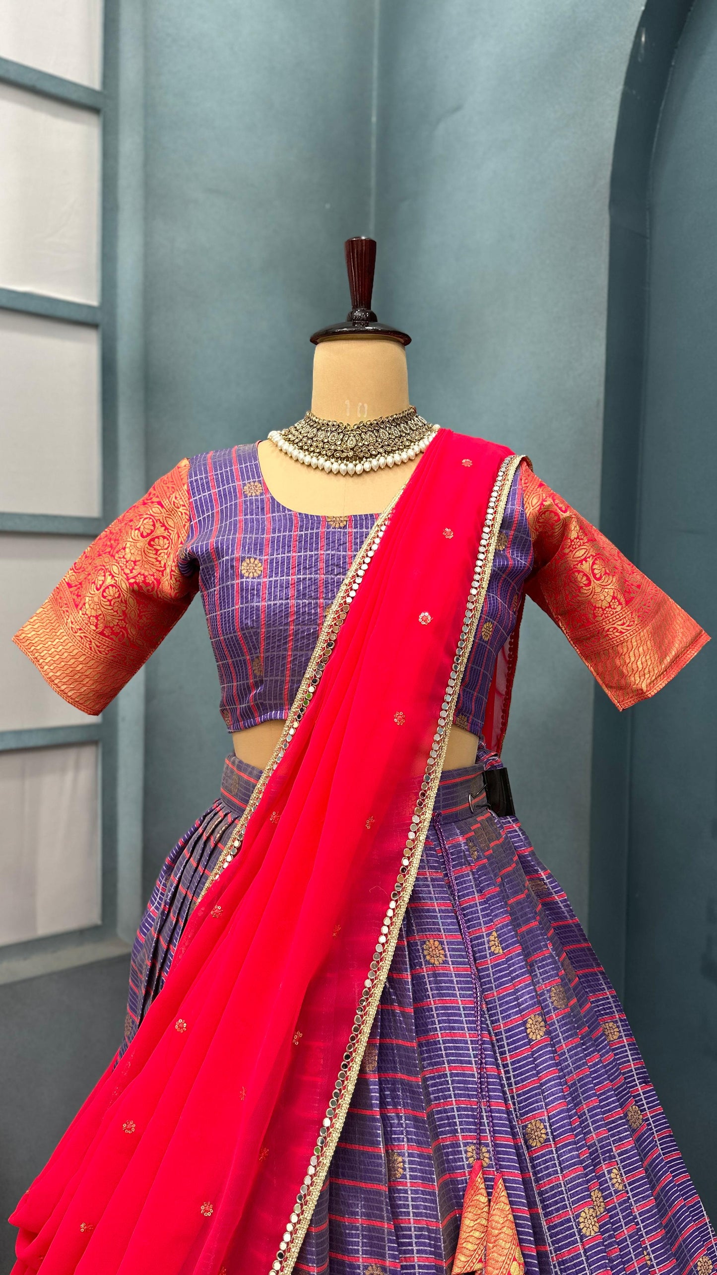 Khushi Kapoor Kanjivaram checks Lehenga set