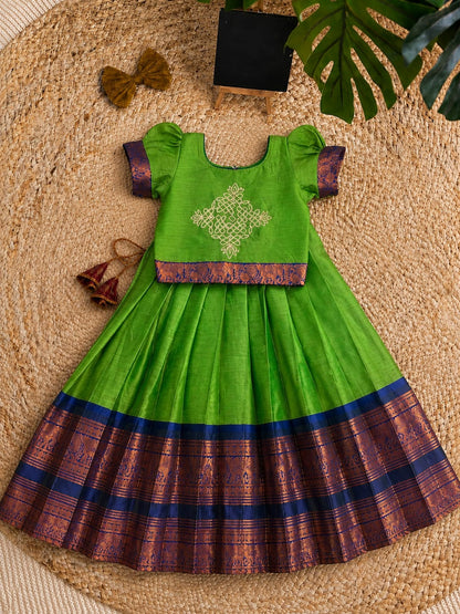 Kollam design cute kids lehenga