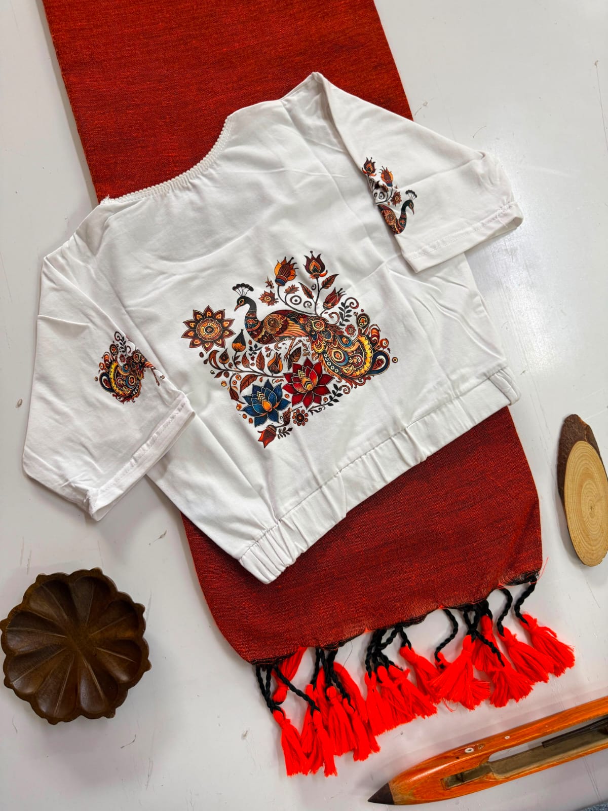 Handloom Khadi cotton saree with stretchable blouses