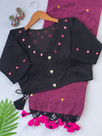 Khadi cotton with stitched Bollywood style
Blouse