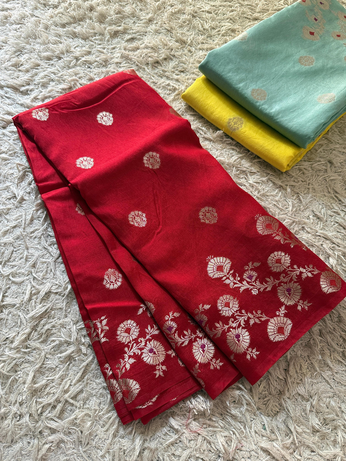 Viscose Banarasi’s budget soft weaving saree