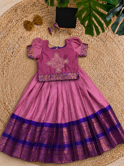 Kollam design cute kids lehenga