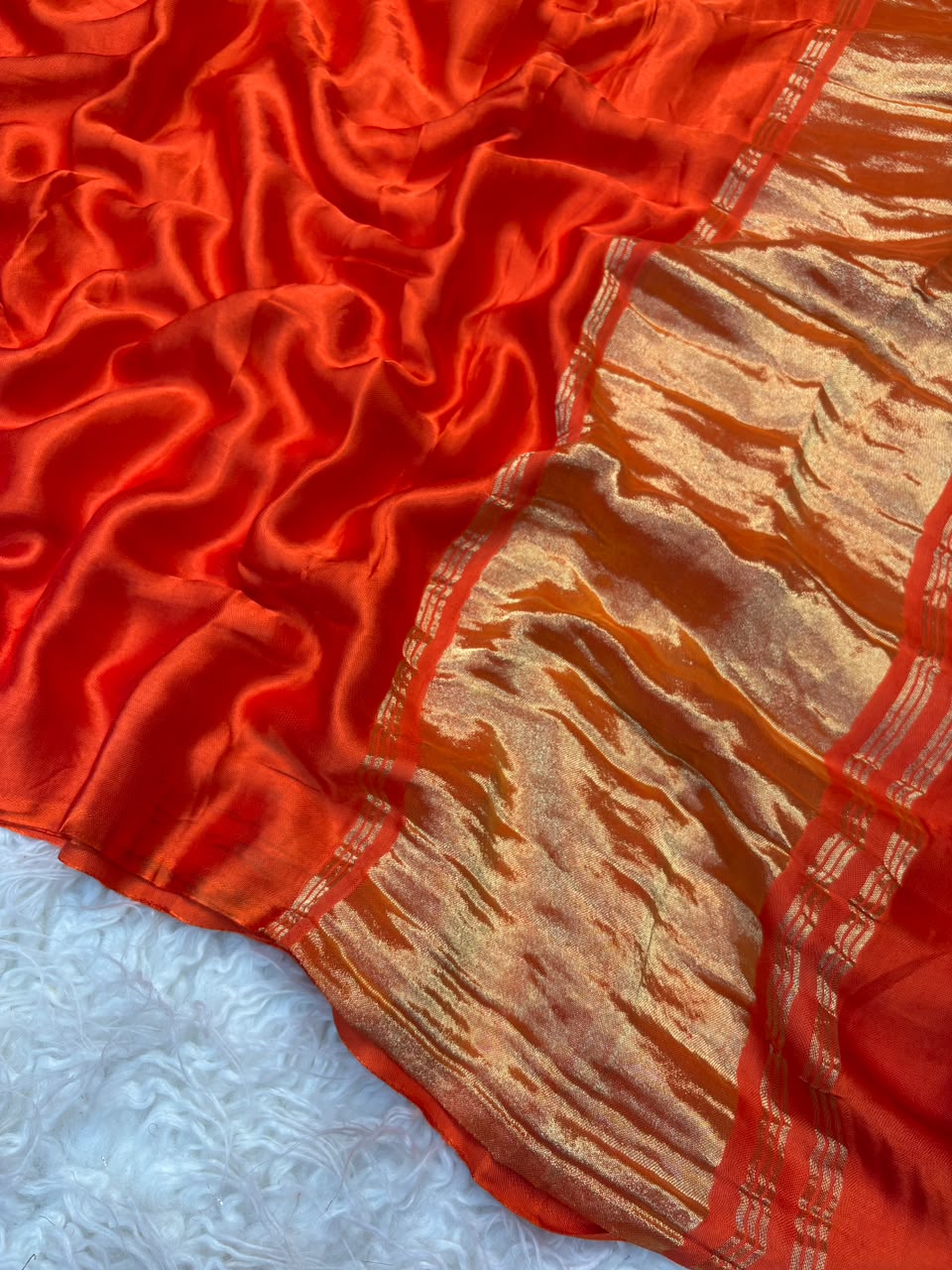 Trendy viscose silk partywear saree