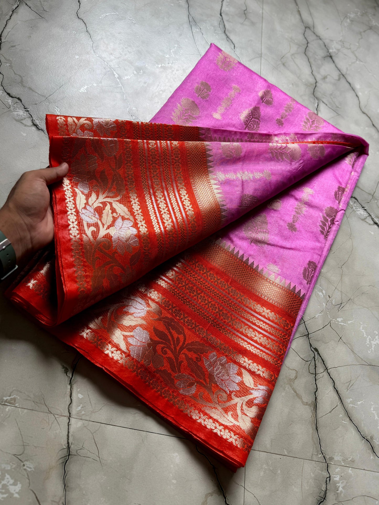 BANARSI HANDLOOM SEMI GEORGETTE Budget saree