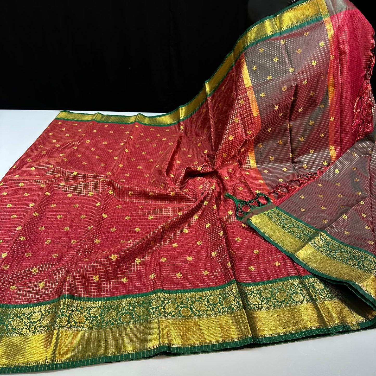 Vintage soft premium weaving trending saree