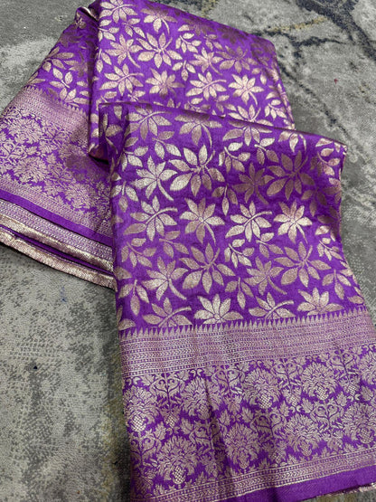 Perfect for special occasions, this stunning saree blends traditional craftsmanship with modern elegance."