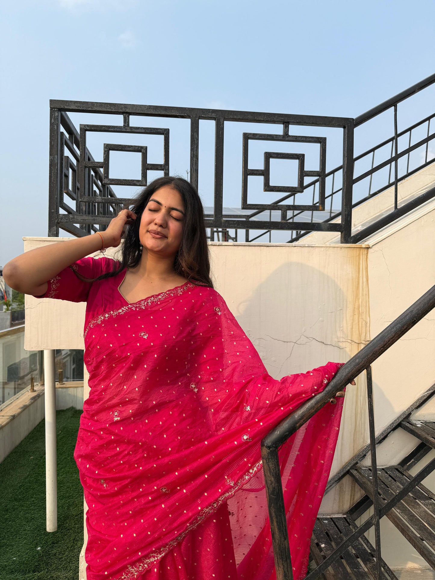 Soft paper tissue Saree