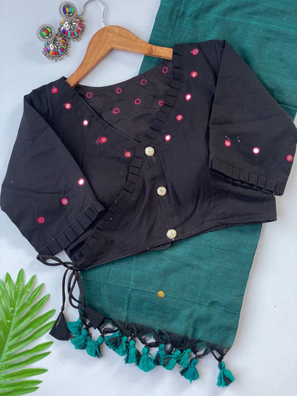 Khadi cotton with stitched Bollywood style
Blouse