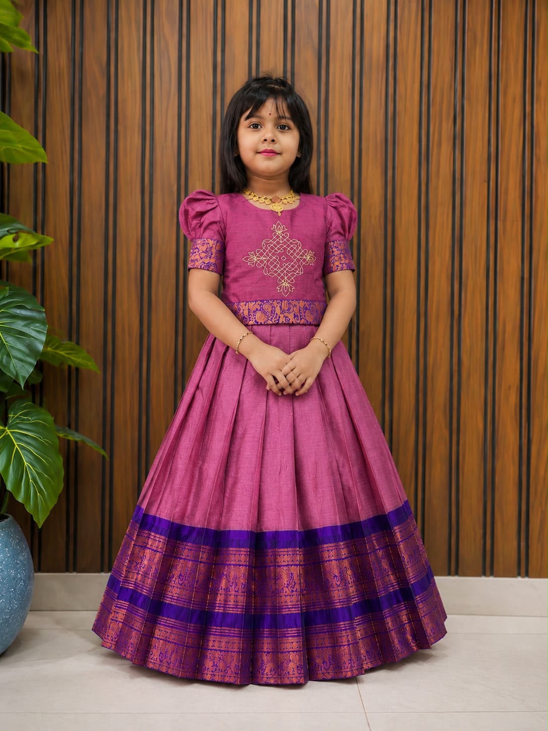 Kollam design cute kids lehenga