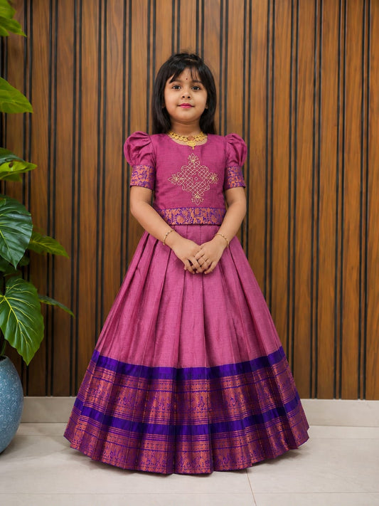 Kollam design cute kids lehenga
