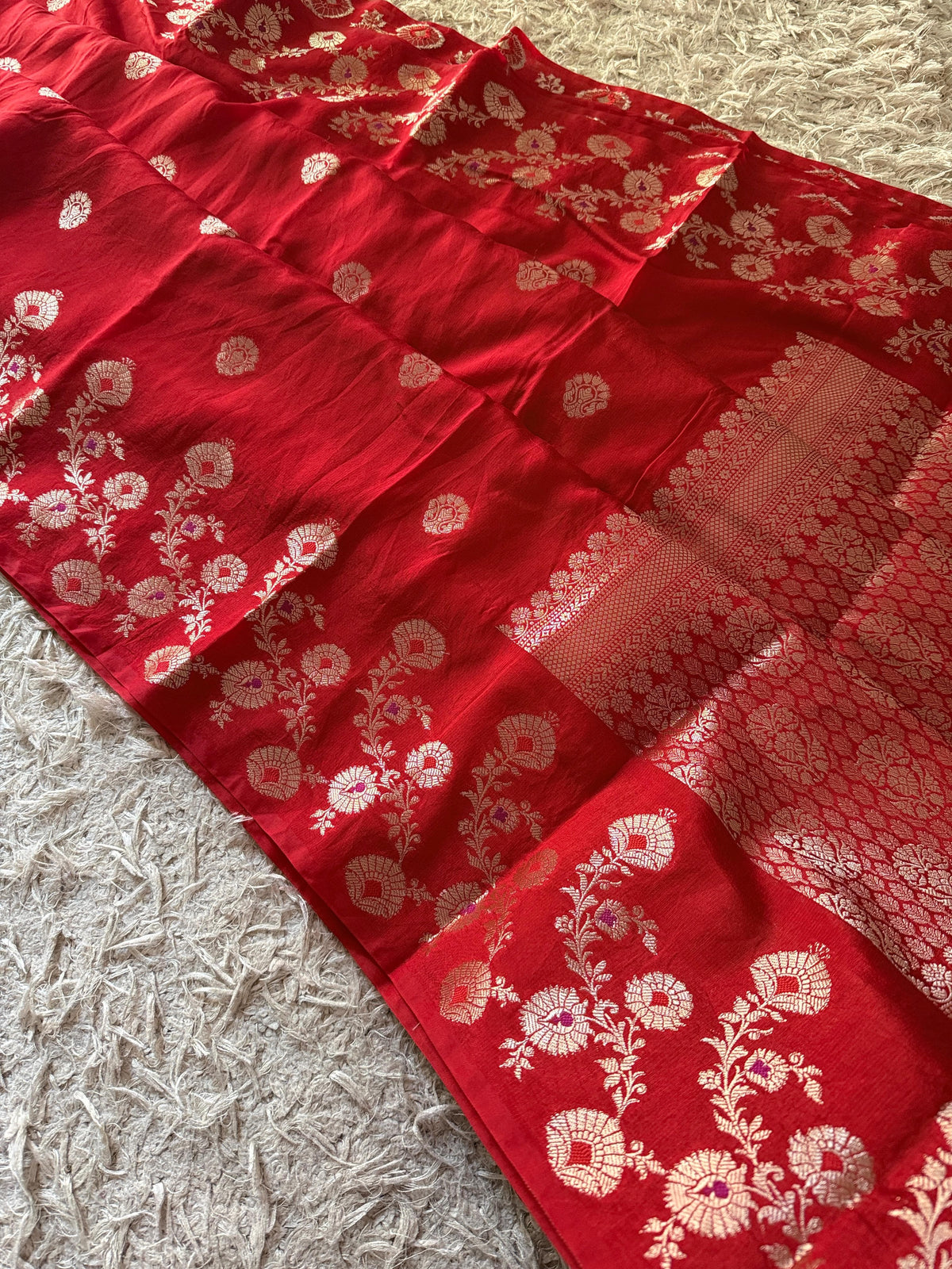Viscose Banarasi’s budget soft weaving saree