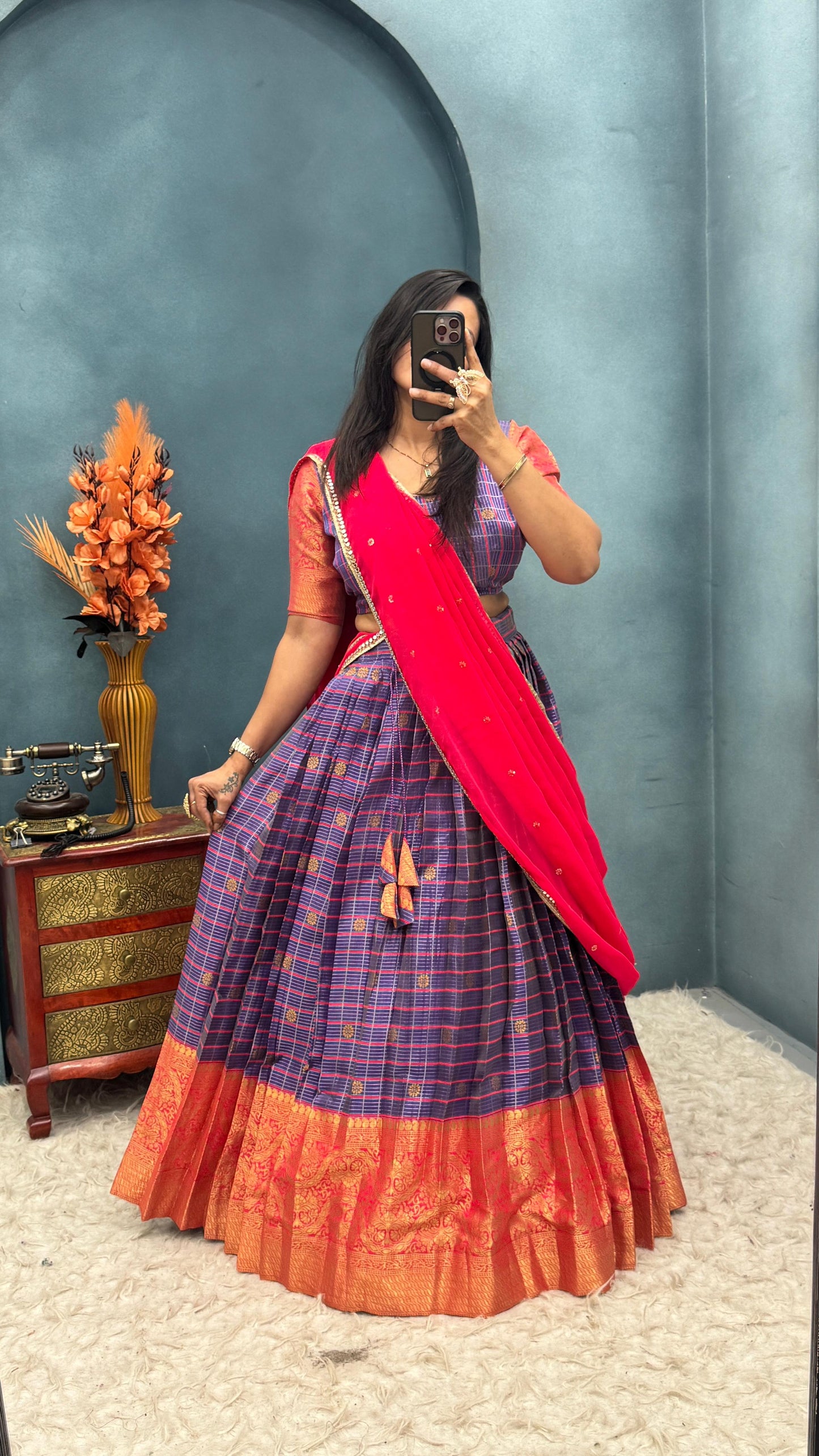Khushi Kapoor Kanjivaram checks Lehenga set