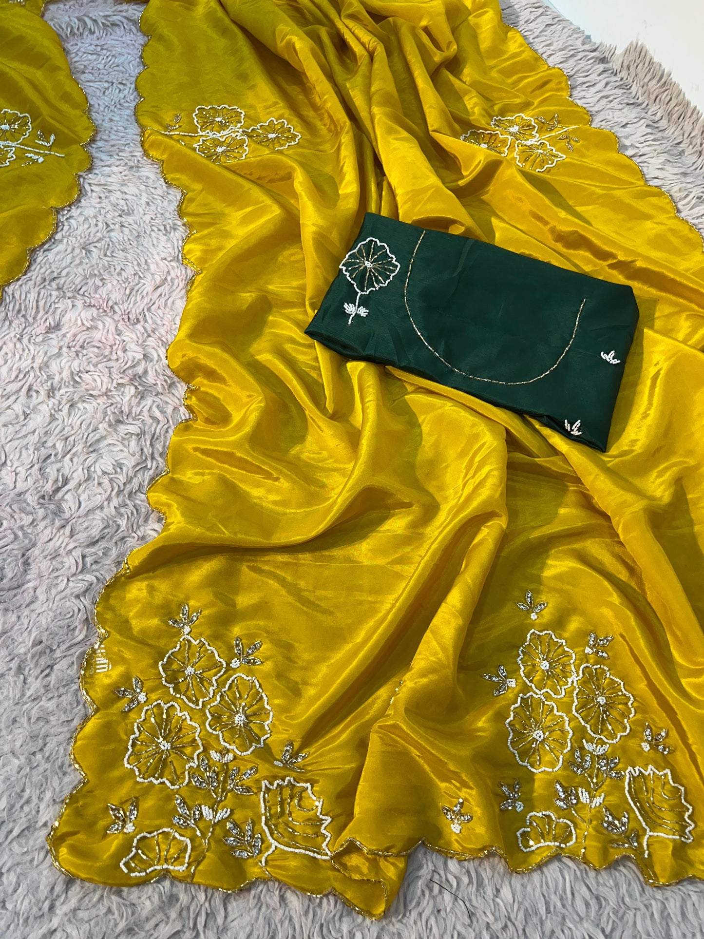 Trendy Handwork Desginer Kanta Sarees