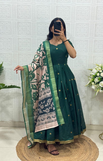 Classic look weaving zari gown with dupatta
