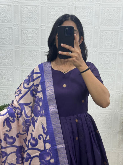 Classic look weaving zari gown with dupatta