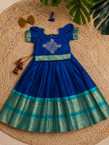 Kollam design cute kids lehenga