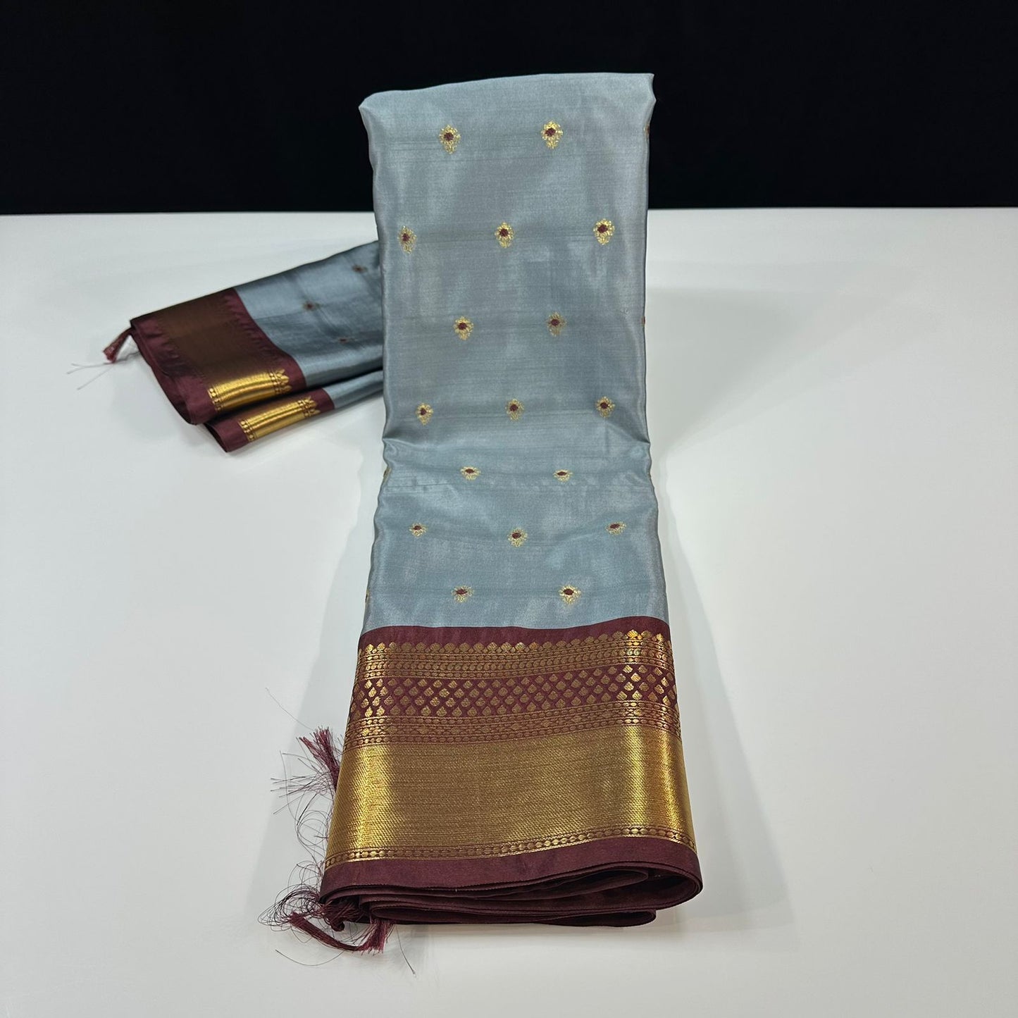 Vintage semi Gadwal traditional pattu sarees