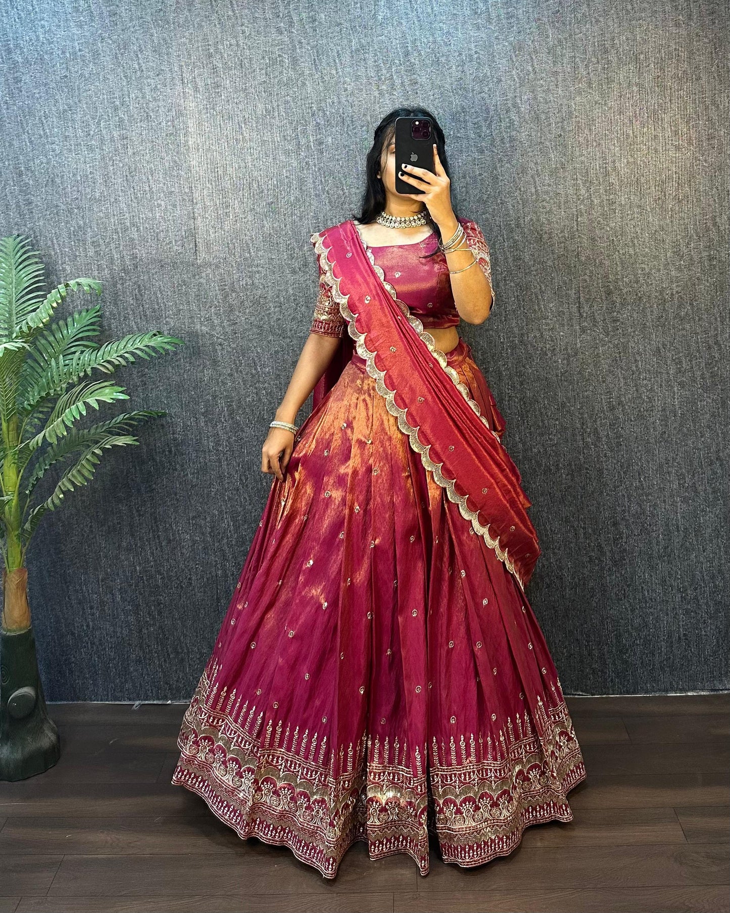 Festival Lehenga South tisuuse silk embroidery sequin work