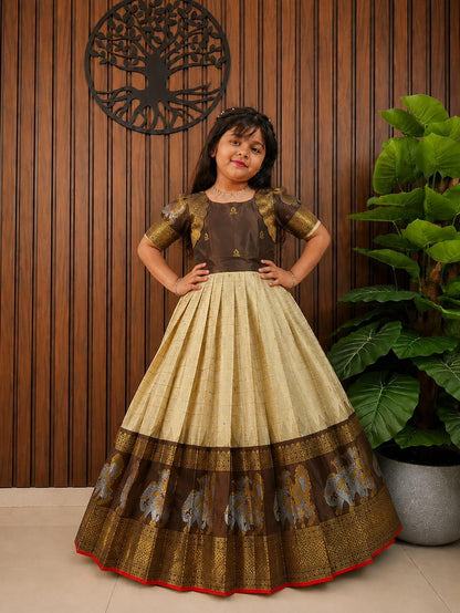 Kids traditional cut model gowns