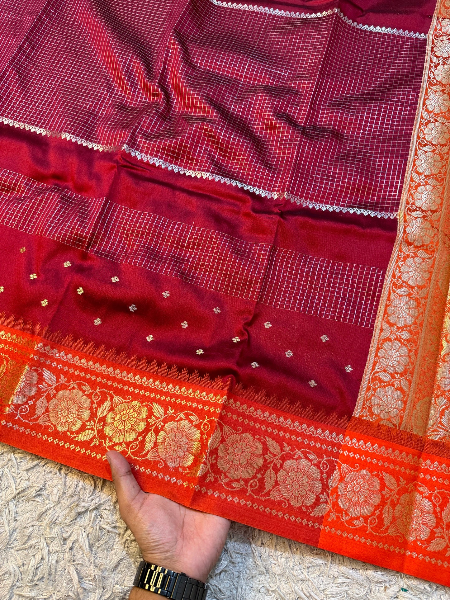 Handloom Banarasi katan soft checks booti saree
