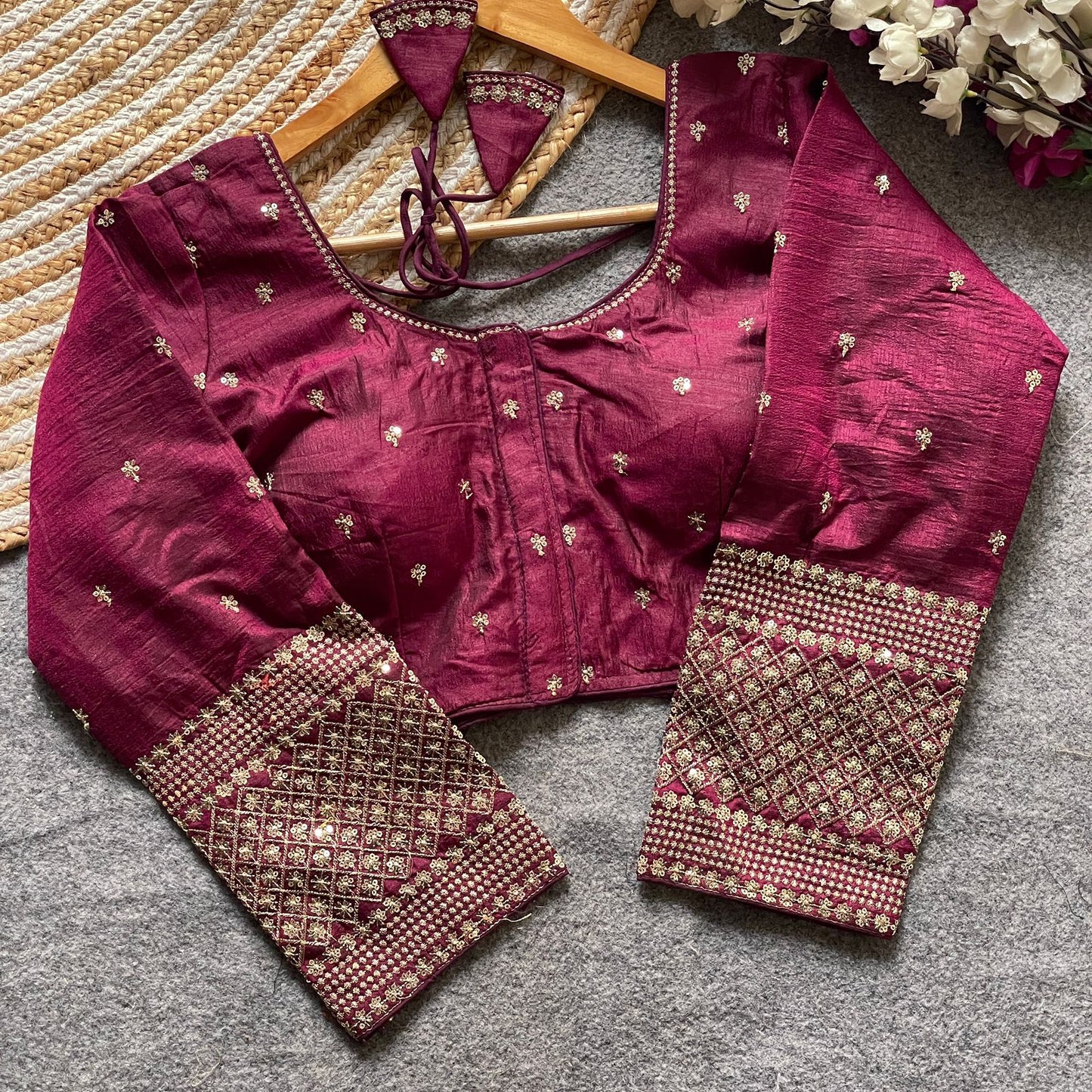 Stitched blouse for all sarees