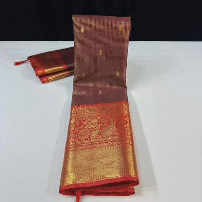 Viral vintage semi premium soft silk Gadwal saree