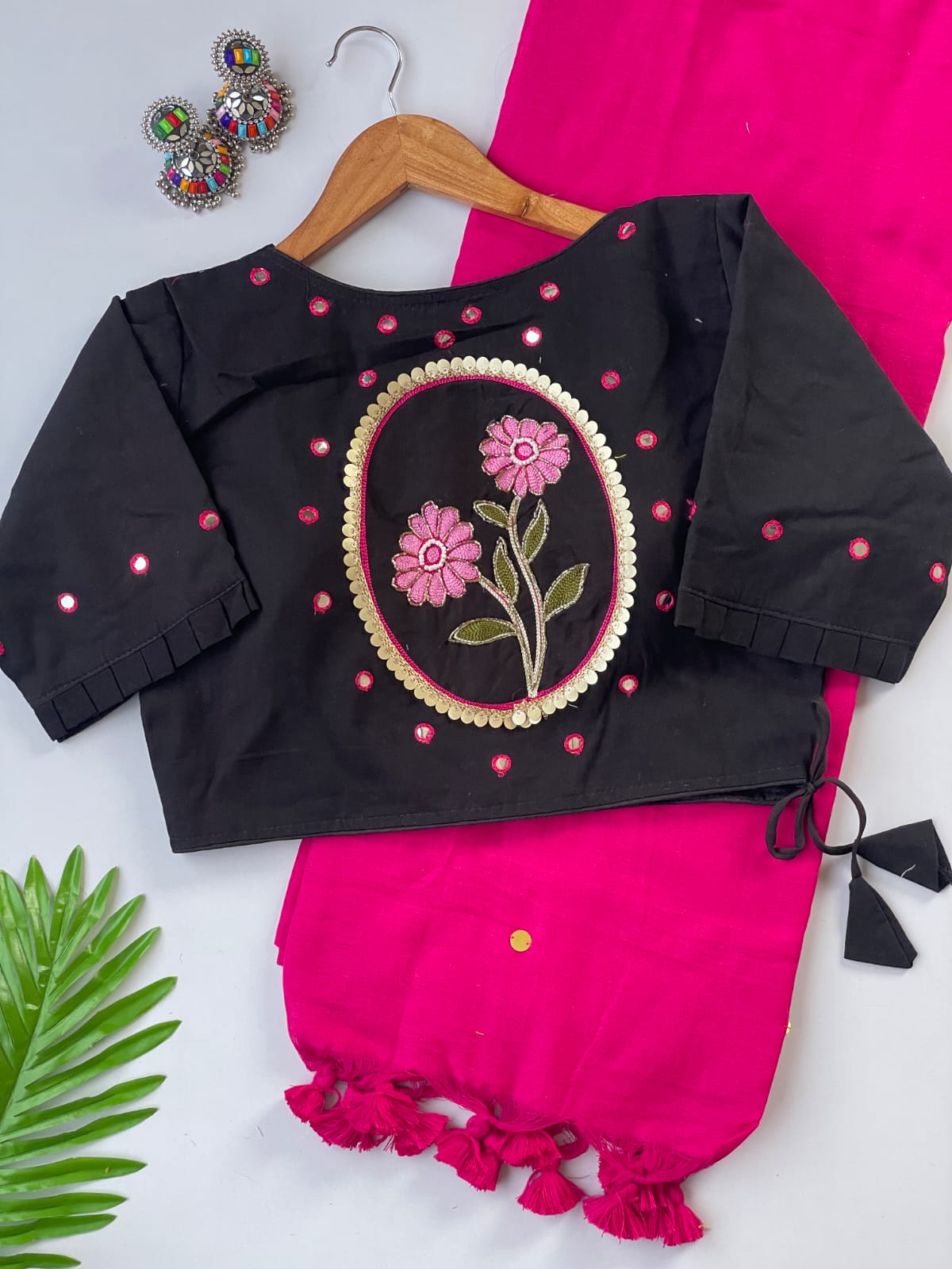 Khadi cotton with stitched Bollywood style
Blouse