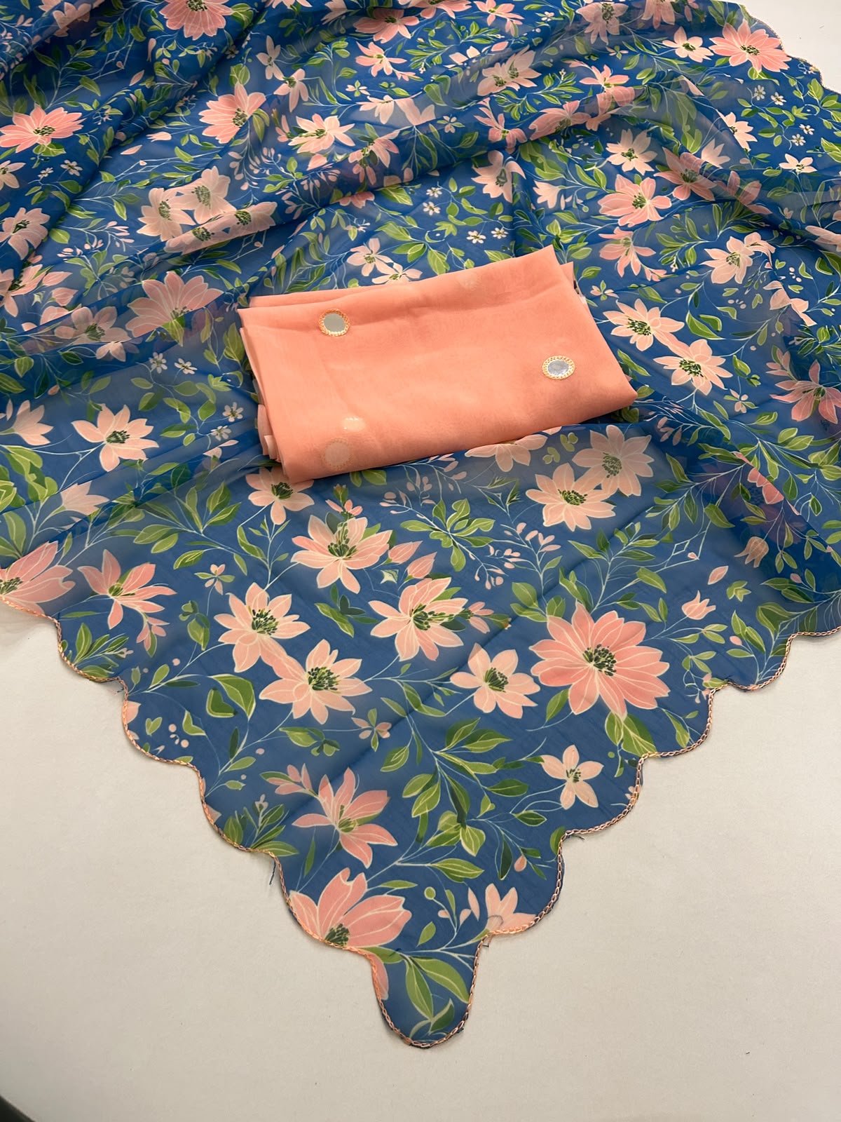 Budget Georgette scallop border saree with mirror saree