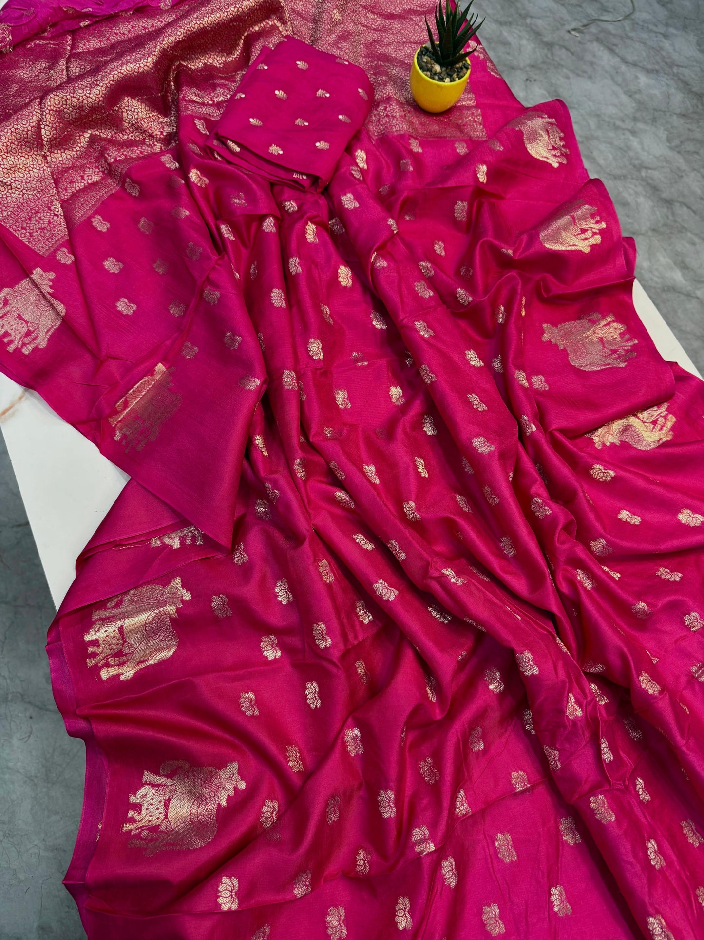 Viscose Russian crepe budget Sarees