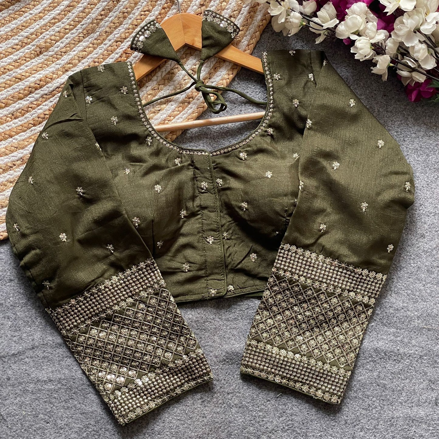 Stitched blouse for all sarees