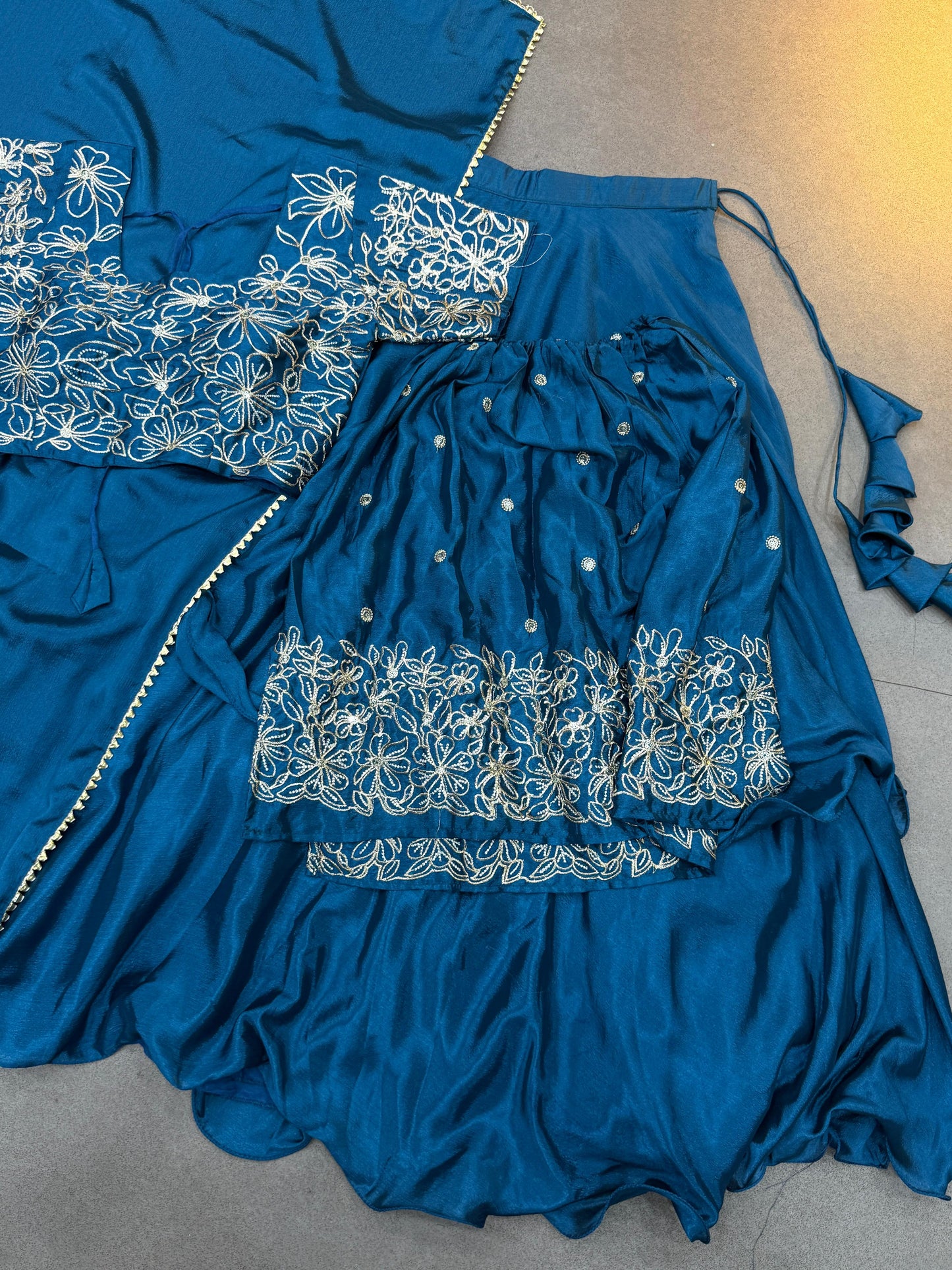 4 in one model Chinnon trendy  Cafe gown ✨