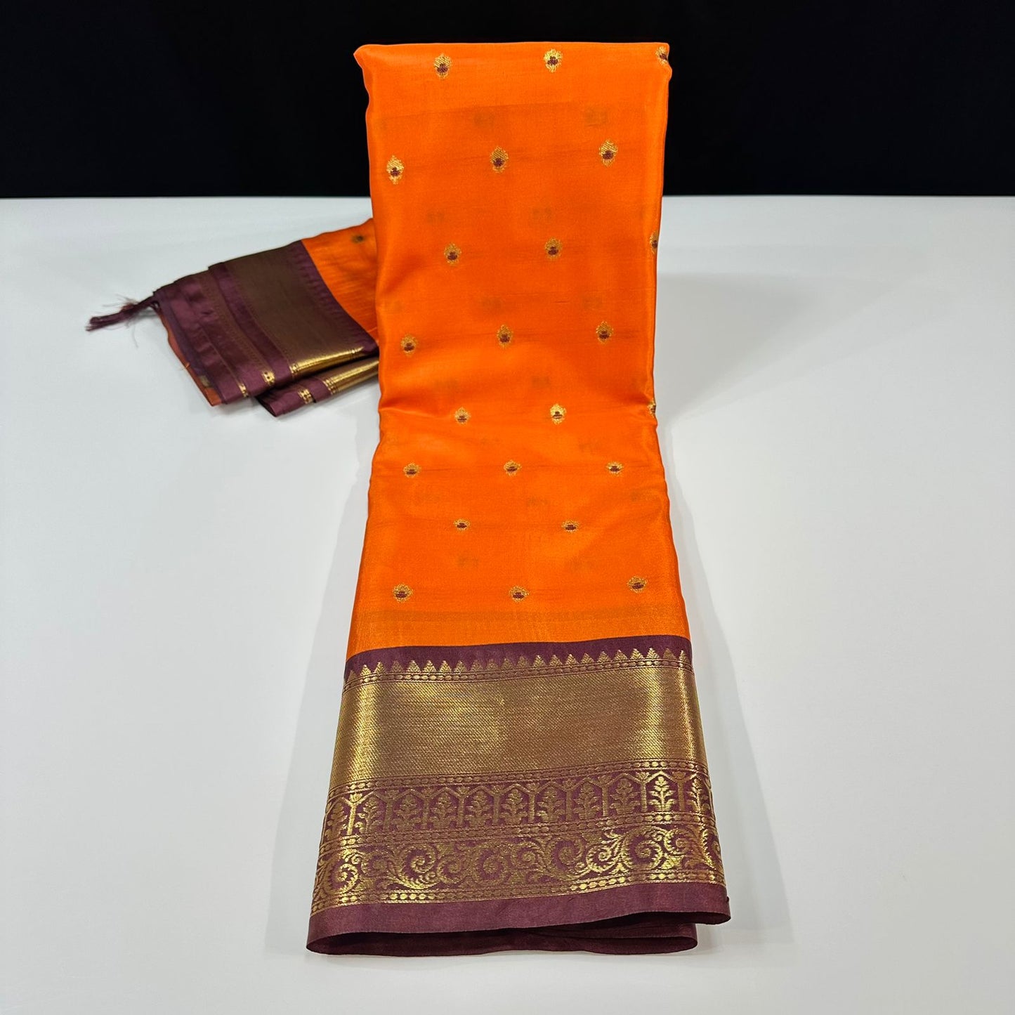 Vintage semi Gadwal traditional pattu sarees