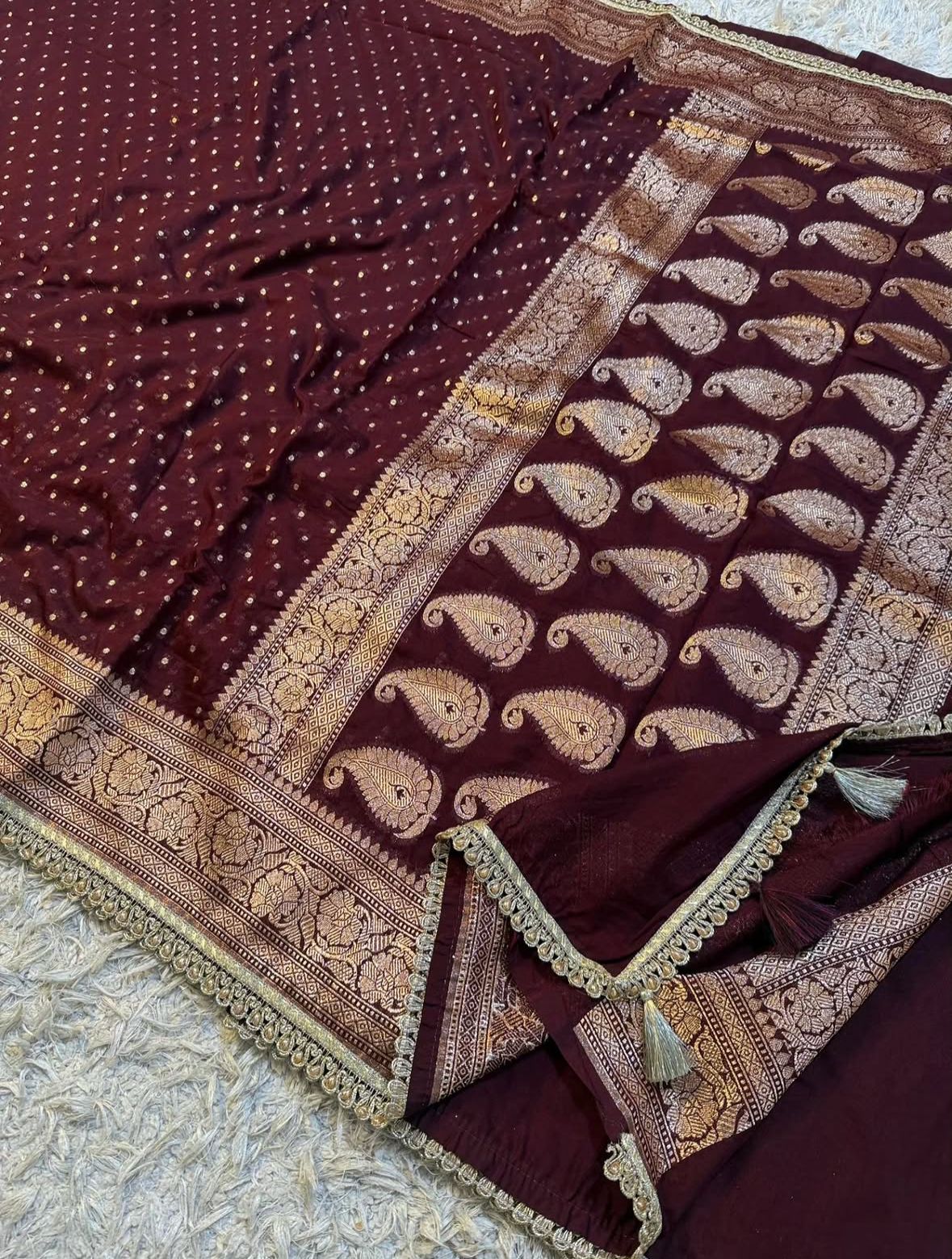 Georgette Banarasi trendy gold zari