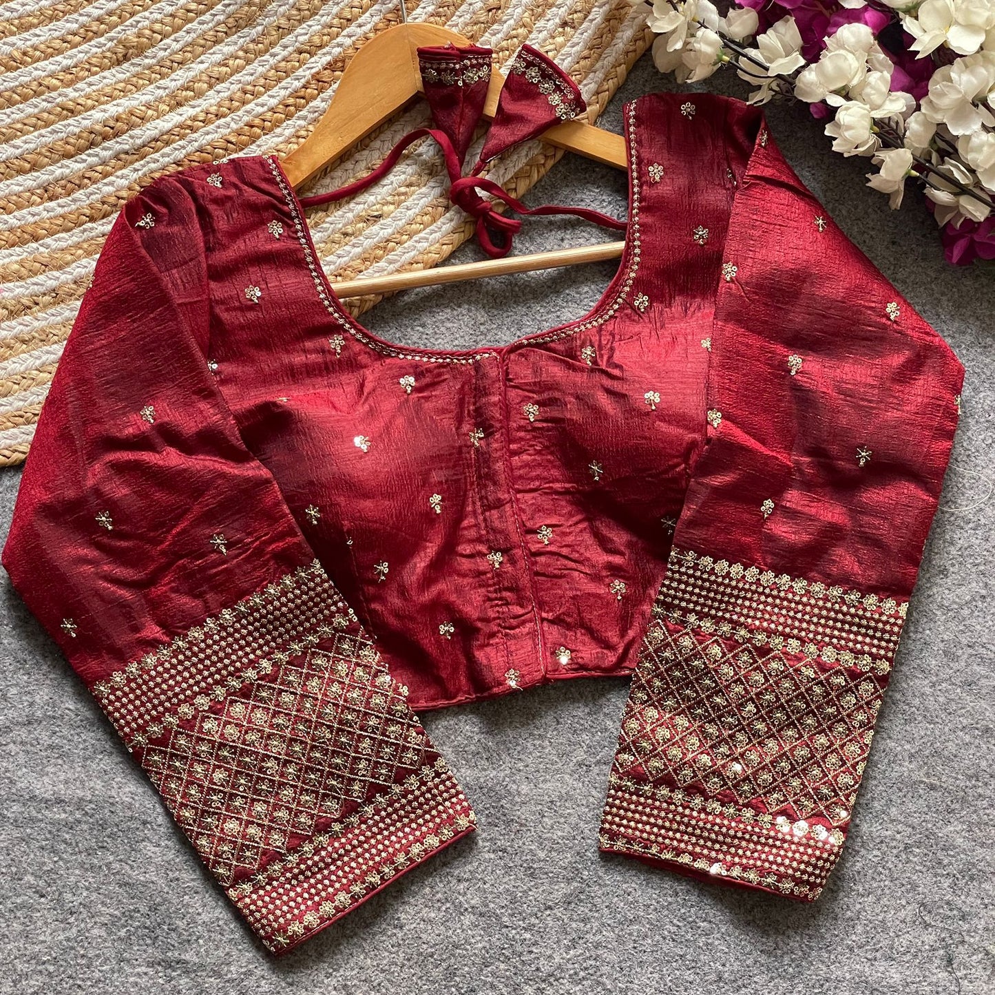 Stitched blouse for all sarees