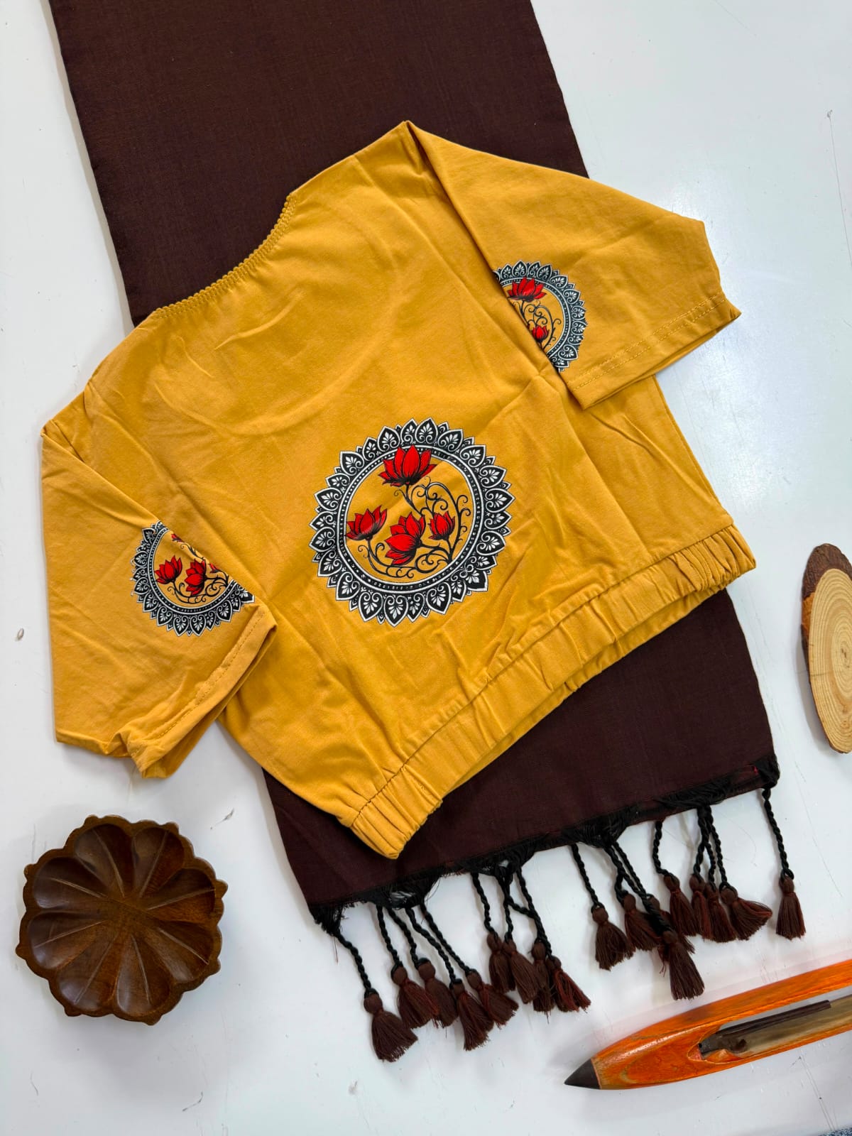 Handloom Khadi cotton saree with stretchable blouses
