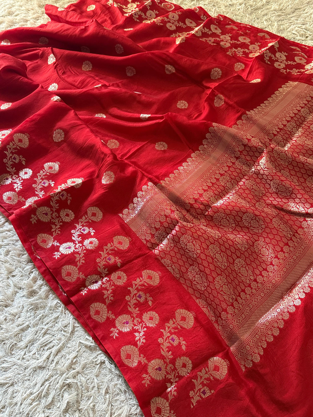 Viscose Banarasi’s budget soft weaving saree
