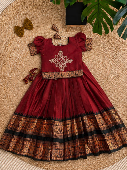 Kollam design cute kids lehenga
