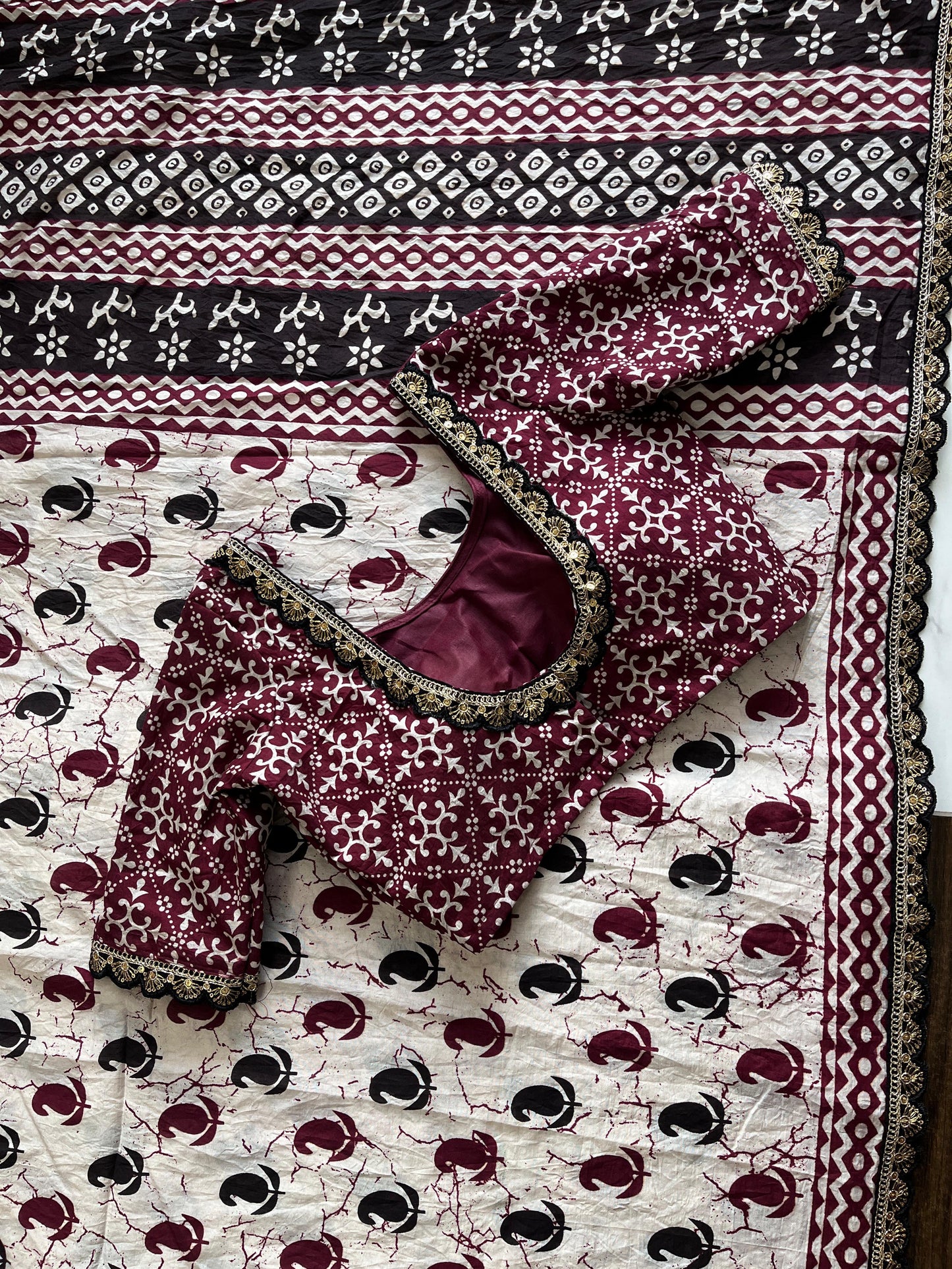 Mul cotton saree with stitched blouse